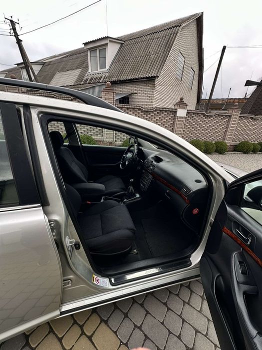 Продам Toyota 2.0 TDI