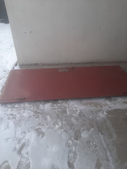 Двері металеві вхідні