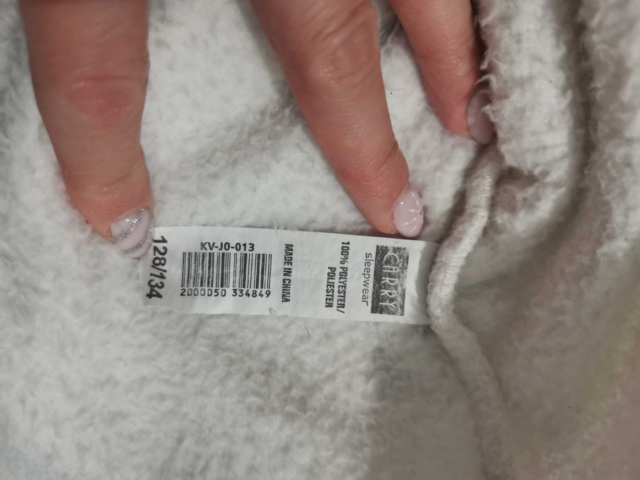 Ciepła bluza Carry rozm 128 / 134