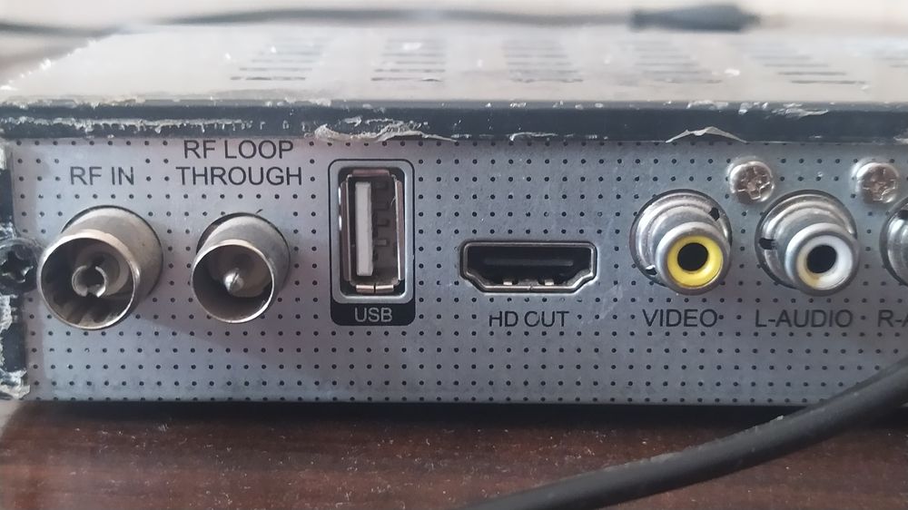 Т2 приставка с входом Юсб под флешку