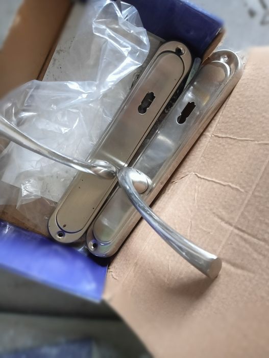 Drzwi prawe plus klamka