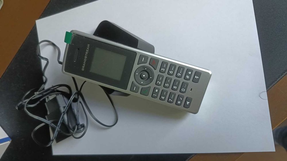 Bezprzewodowy telefon VoIP Grandstream DP722