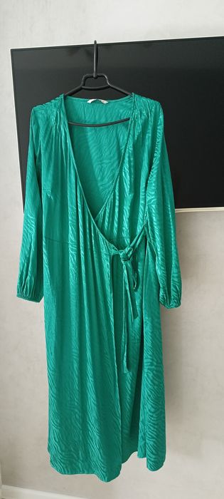 Святкова стильна сукня