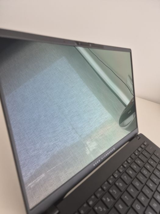 ASUS Vivobook S14