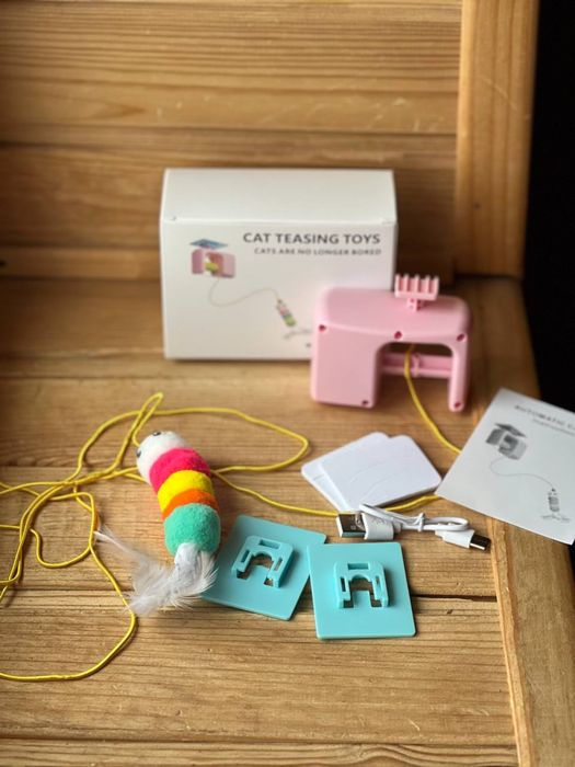 Іграшка для котів на присосці Cat Teasing Toy з USB зарядкою
