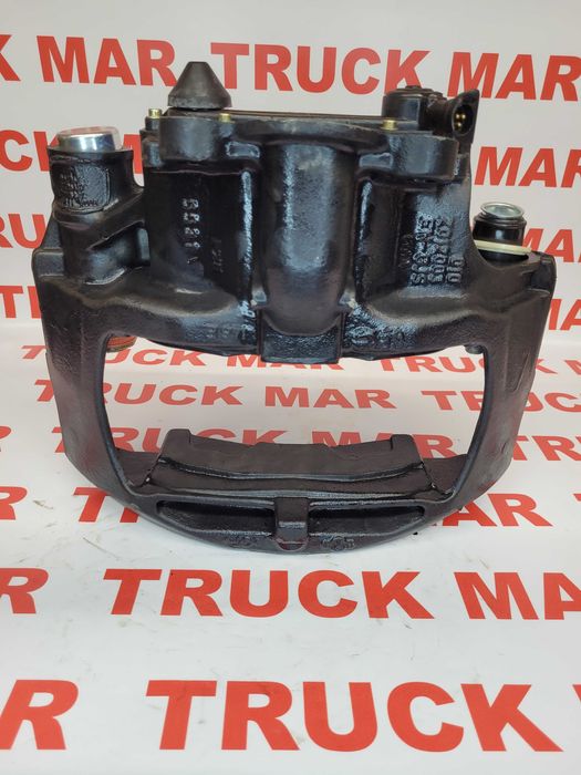 ZACISK HAMULCA sn7 skośny LRT003782RC SN7067 lewy mercedes