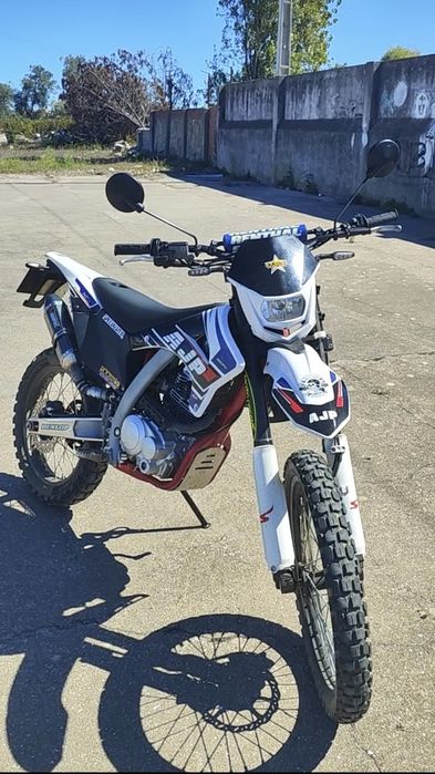 Vendo AJP SPR 125