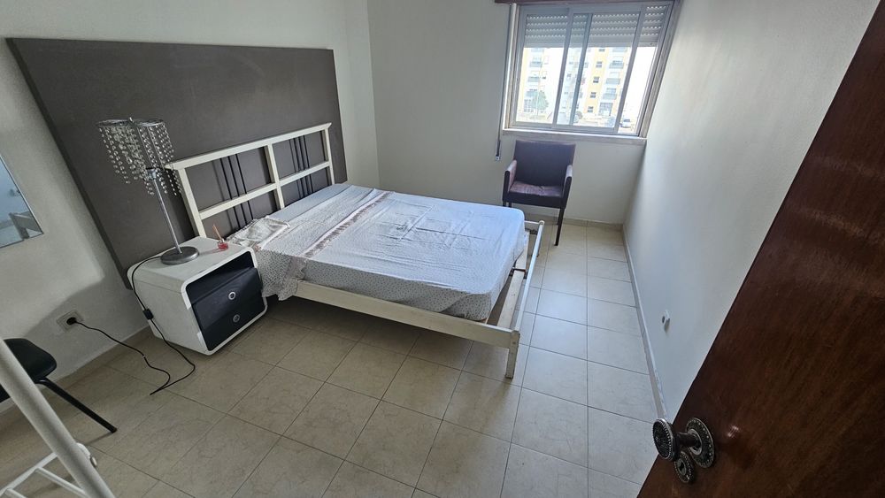 Quarto para alugar centro do Carregado