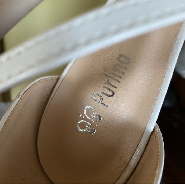 Туфлі білі 38 розміру