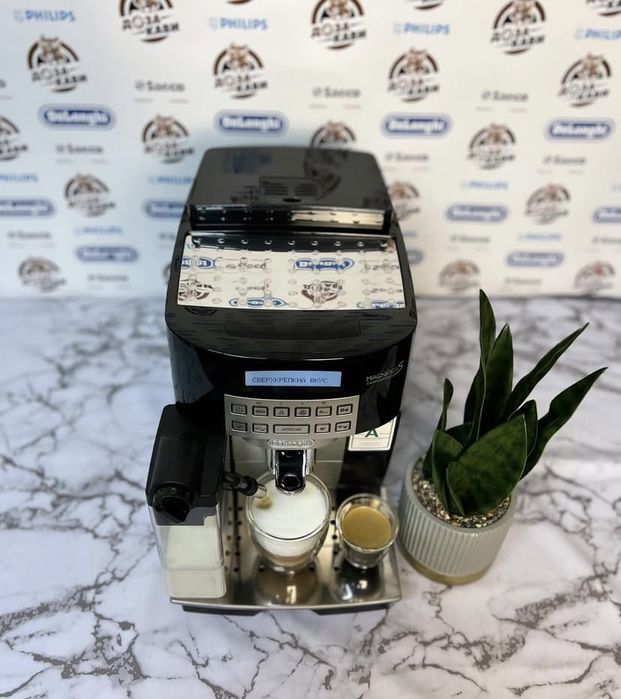 Кофемашина Кофеварка кавоварка Кавомашина Delonghi magnifica S