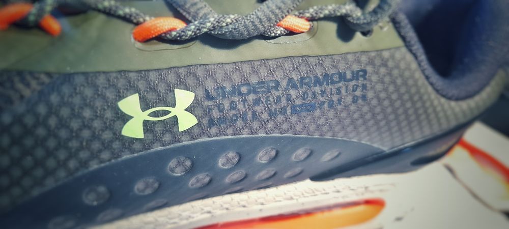Under Armour HOVR Infinite Summit 2 Khaki