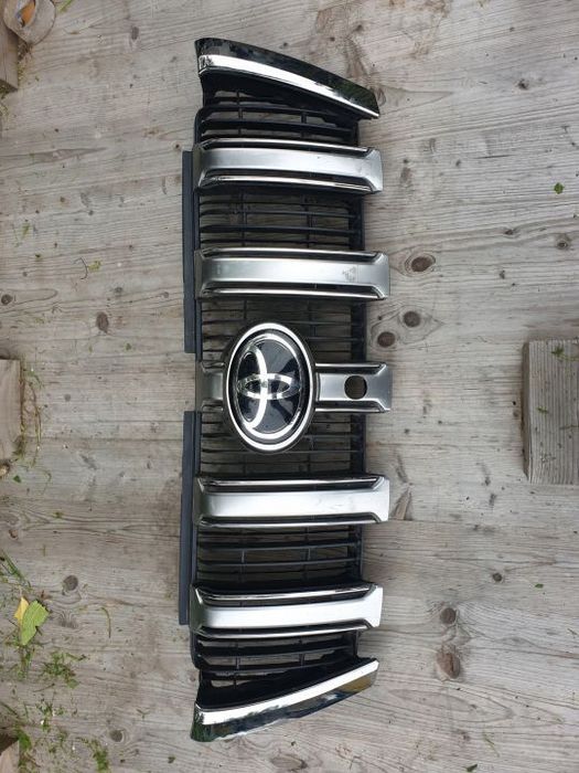 toyota land cruiser fj150 150 grill emblemat atrapa radar 53111-60a71