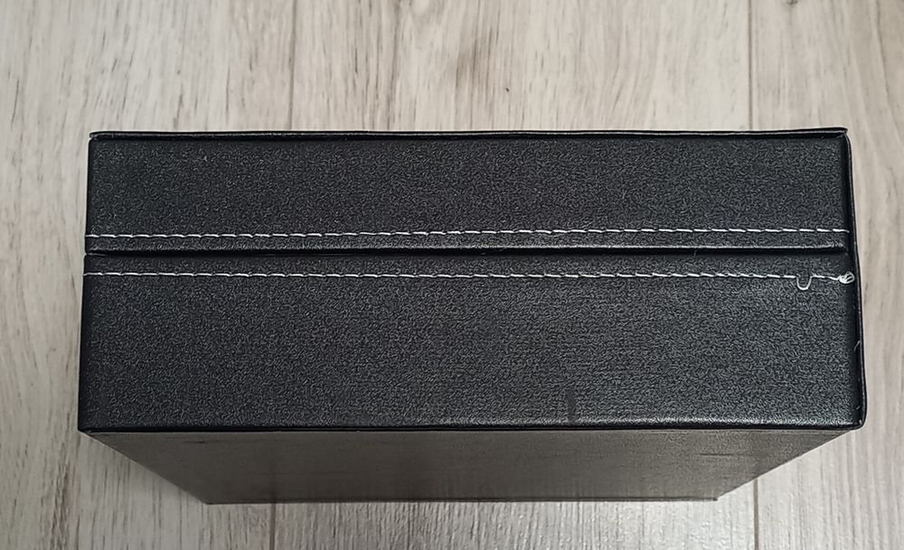 Футляр,бокс,коробка для хранения часов.