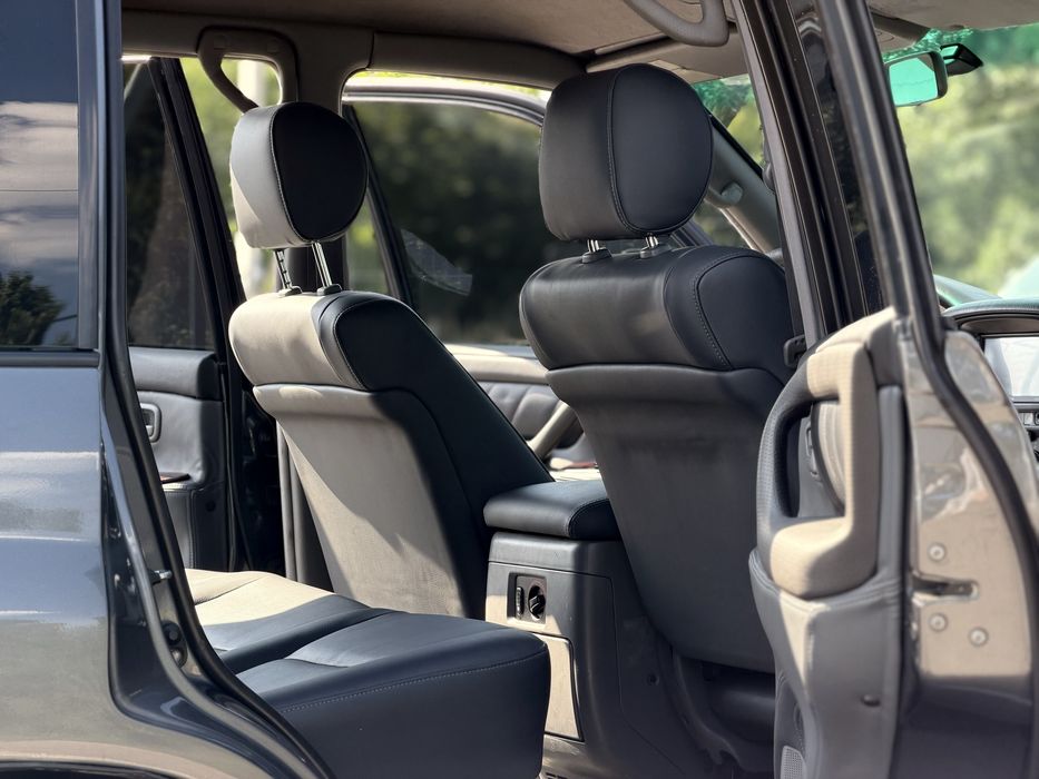Toyota Land Cruiser 100 2000 Газ / бензин