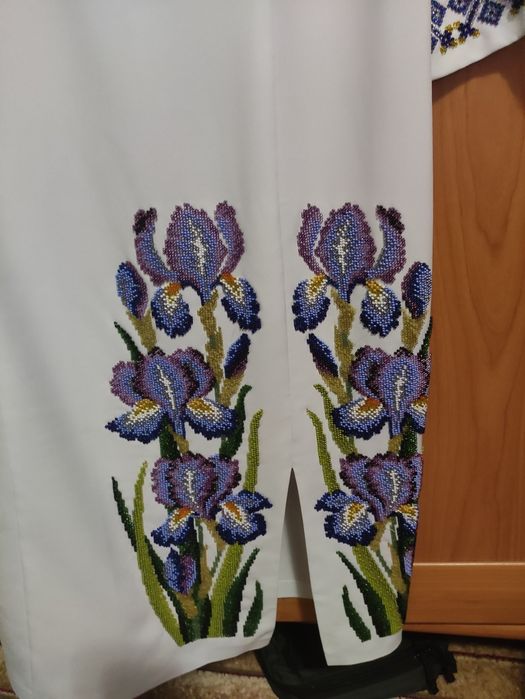 Вишиванка, сукня бісер