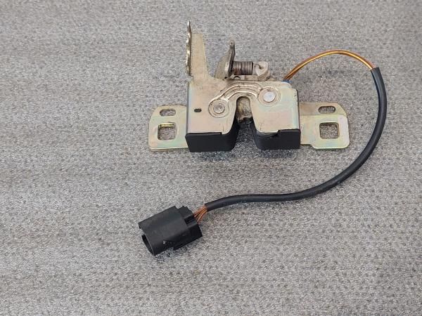 Fechadura / fecho da mala FORD Mondeo II (BAP)