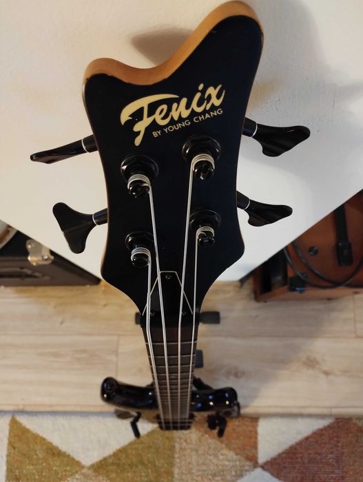 Gitara basowa Fenix Bass 1989 by Young Chang Korea 1991r
