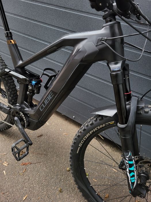 Електровелосипед двухпідвіс Cube Stereo Race  карбоновий