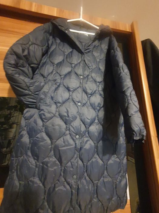 Reserved  dluga kurtka pikowana 36-38