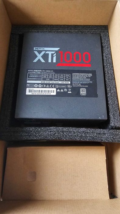 Zasilacz XFX XTi 1000 certyfikatem 80 Plus Titanium Seasonic