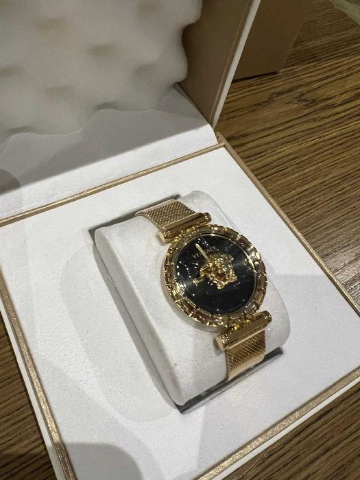 zegarek VERSACE złoty