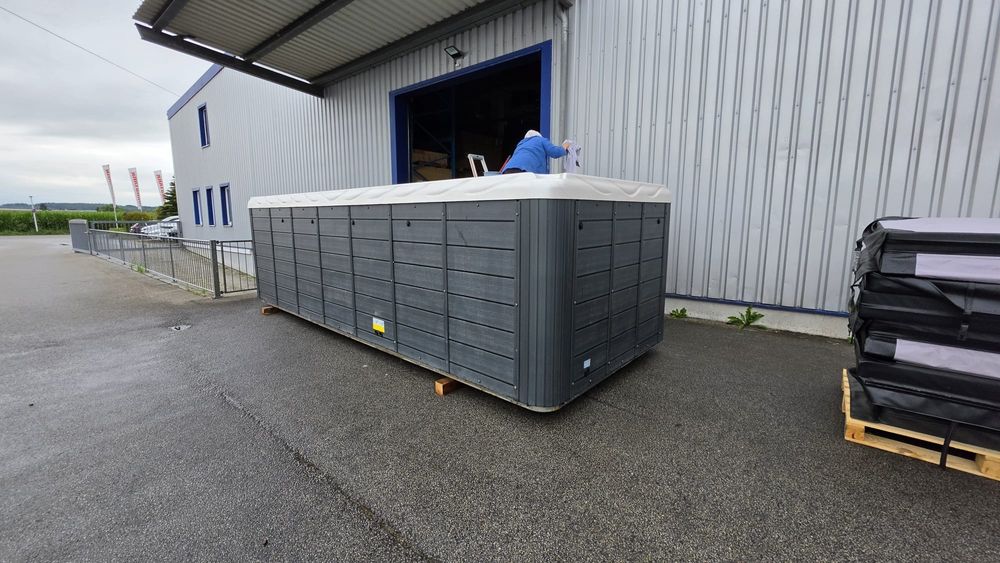 Jacuzzi swimspa  basen z przeciwpradem ogrod taraa caloroczne ocieplone