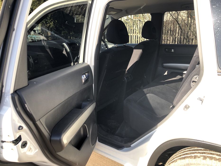 Nissan X-Trail, 2010 рік , 2.0 дизель, АКП, правий руль,для військових