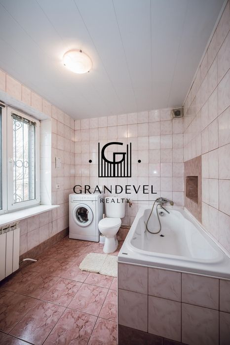 Будинок Ходосівка 185 м², 12 км Київ, сауна, баня, цоколь