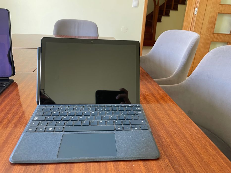 Microsoft go 2 - 8 GB RAM + 128 GB SSD, caneta stylus e teclado