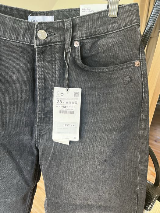 Прямі  джинси  zara 38 рр нові