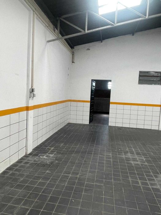 Armazém / Espaço comercial