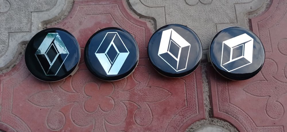 Колпачки на диски Рено новые