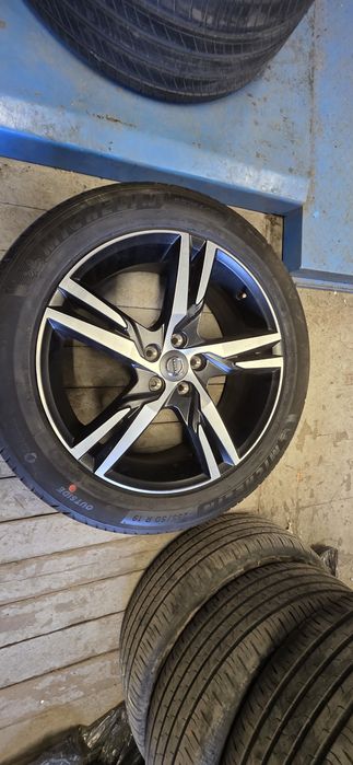 Koła opony letnie 19 5x108 Volvo xc40 xc60 xc90 235/50/19 Michelin Now
