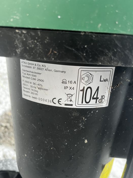 Полрібнювач  гілок дисковий  2.5квт