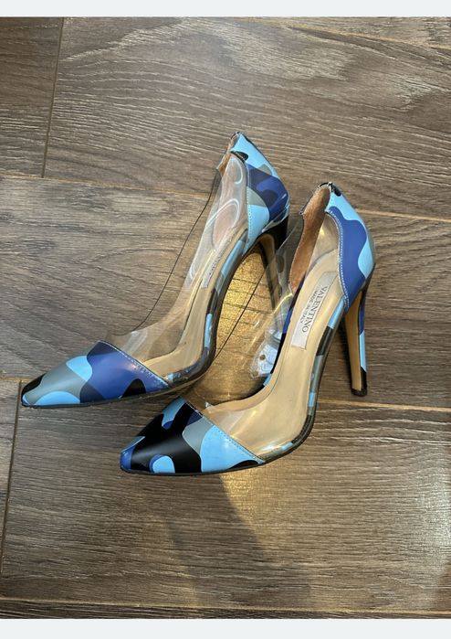 Сині туфлі зі шкіри Valentino 36 розміру