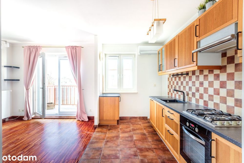 Zielonka 3-pokoje, ostatnie piętro, loggia 15 m² !