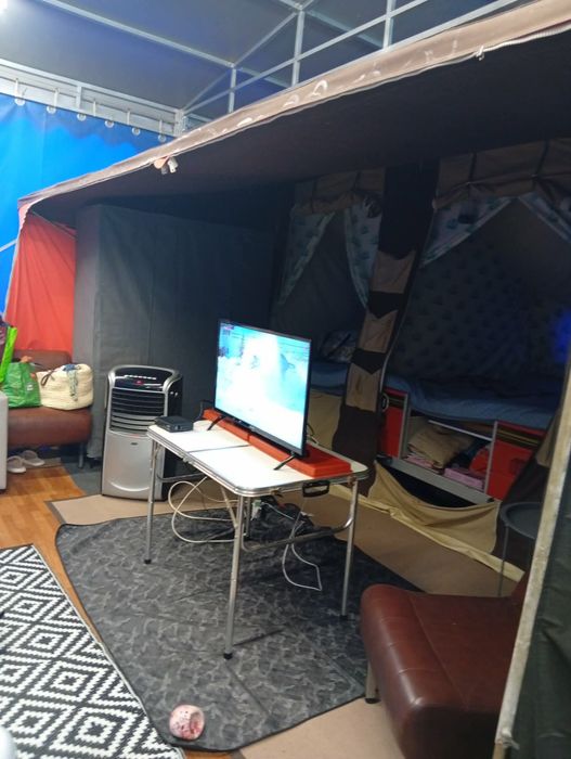 Atrelado tenda usado