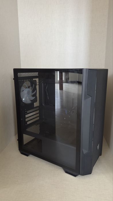 MAG Forge M100R Gaming Case
