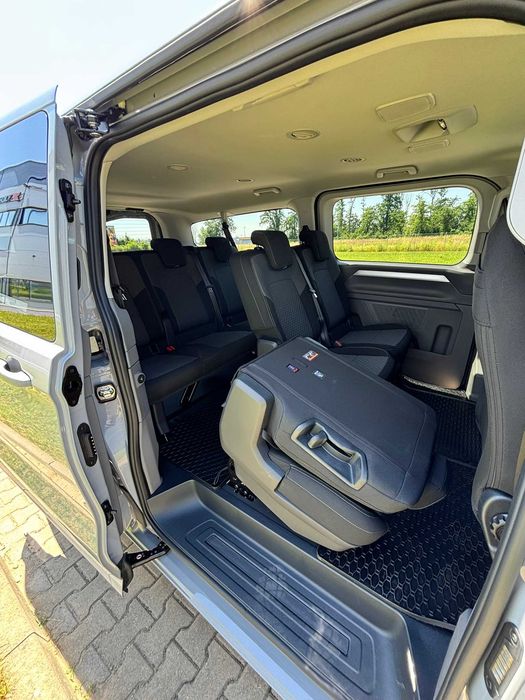 Wynajem busa 8 osobowy | Wypożyczalnia busów | Automat | Winiety