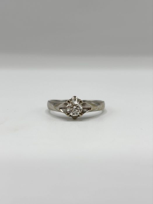 Pierścionek z brylantem 0,53ct