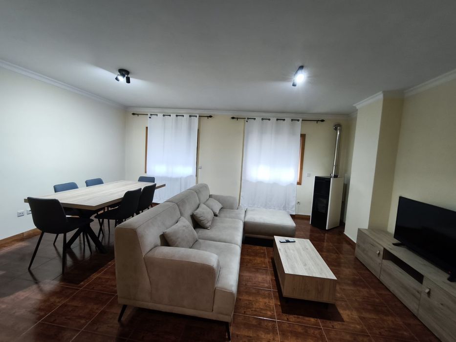 Aluga-se quarto, pref a rapaz