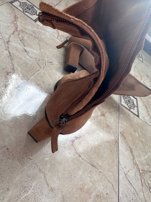 Ковбойки длямарки Zara,