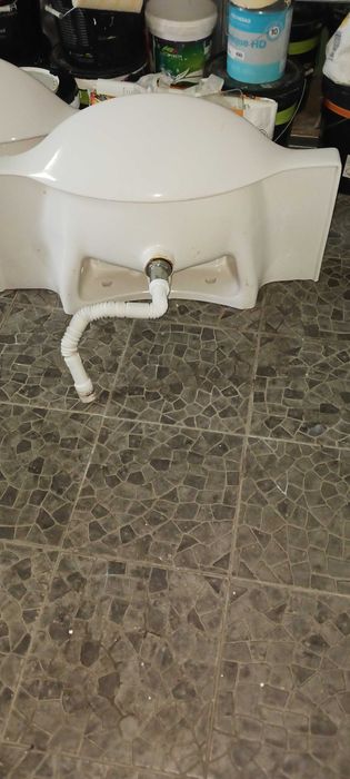 2 Lavatórios de móvel de casa de banho