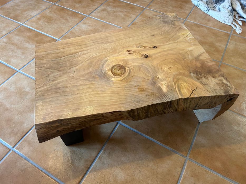 Mesa de apoio ou mesa de sala