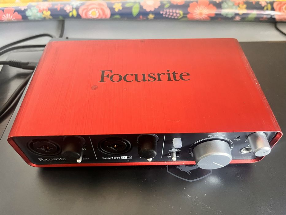 Interfejs audio focusrite 2i2 gen1