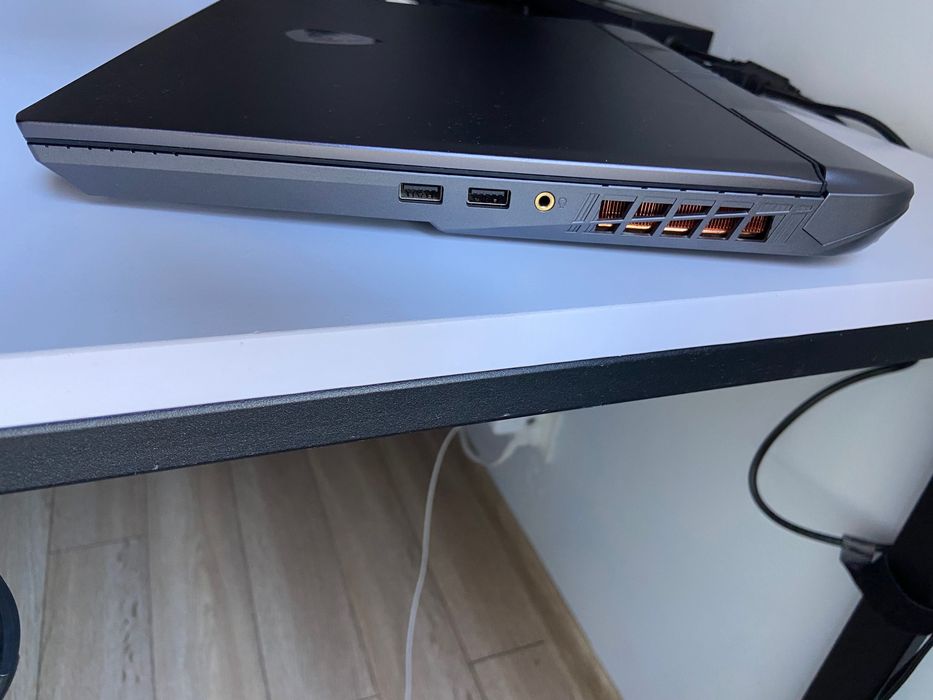 MSI Vector 16 HX AI 16" 240Hz/Ultra 7 255HX/RAM16GB/Dysk SSD 1TB/RTX5070Ti 12GB/Win11