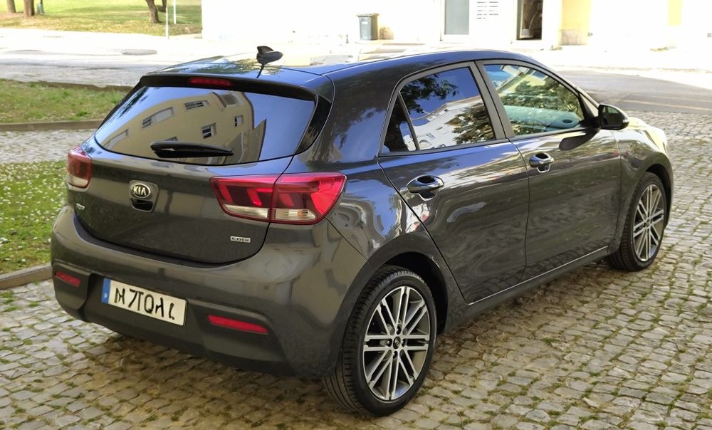 Kia rio 1.4 crdi full extras (Iva dedutível)