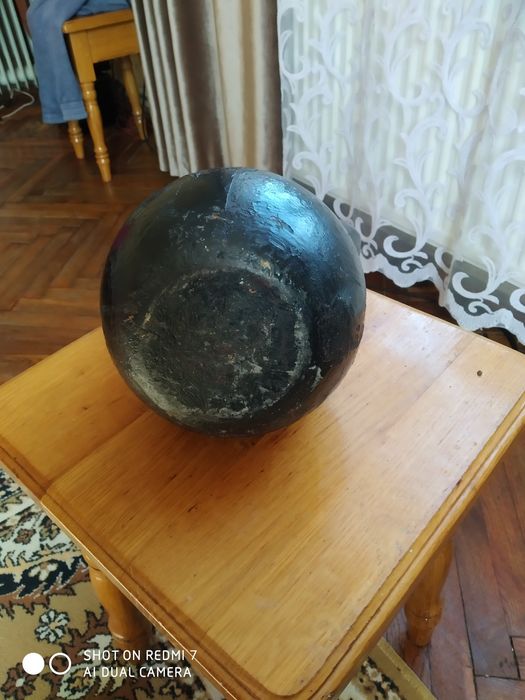 Продам гирю 16 кілограм в хорошому стані.