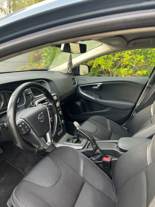 Sprzedam Volvo v40 d2