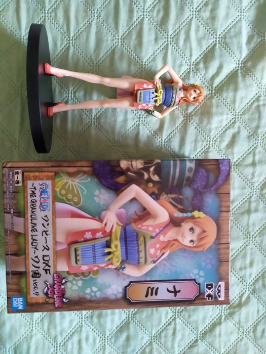 Várias Figuras de Animés64752128707459122